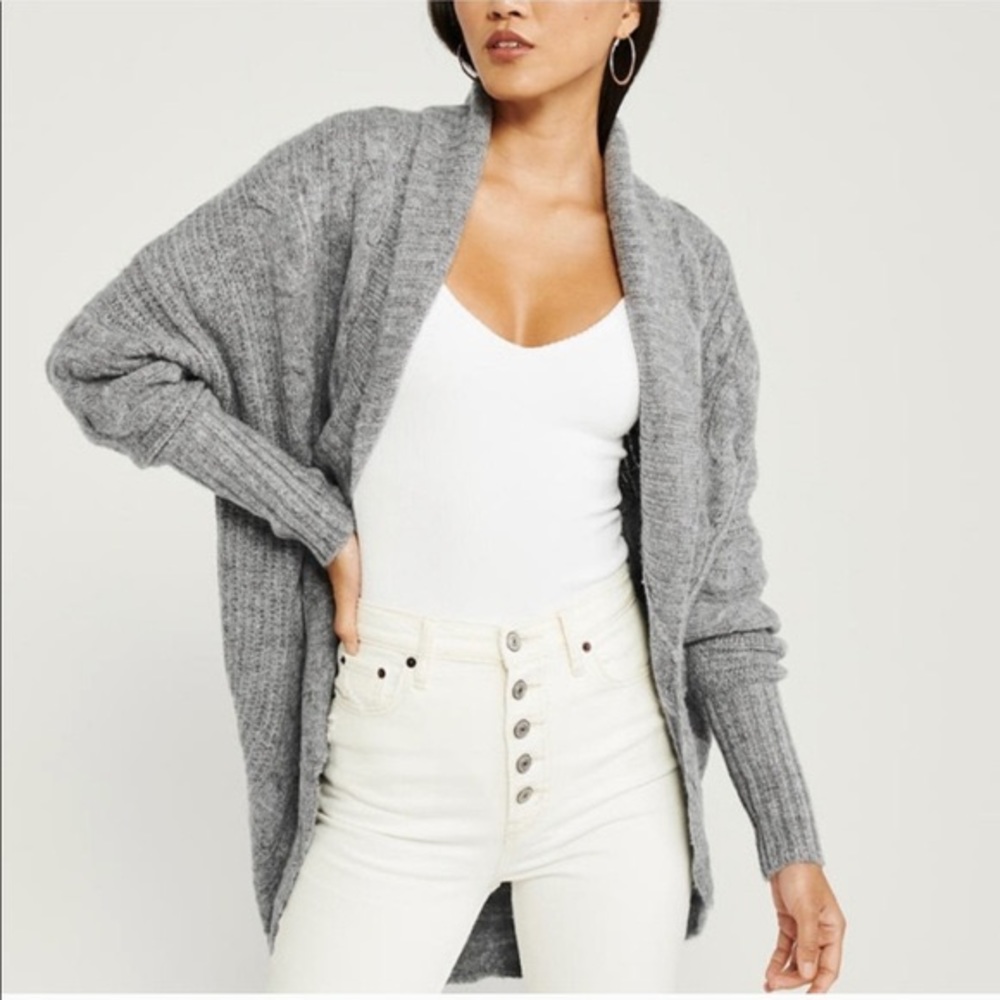 ABERCROMBIE & FITCH gray cocoon cardigan
